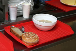 帶你偷窺國(guó)外麥當(dāng)勞生產(chǎn)車間